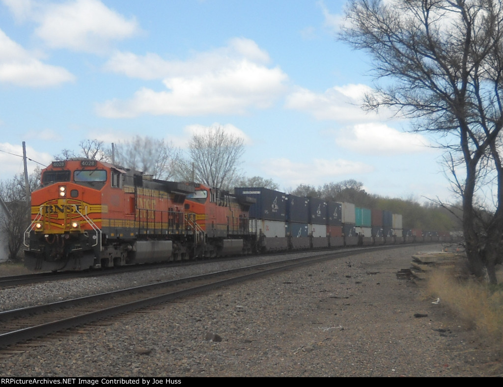 BNSF 4028 East